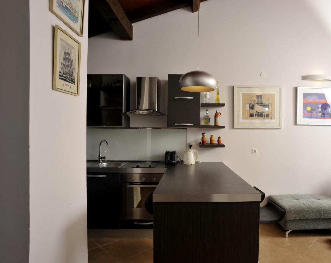 Holiday House Lena Porec Luaran gambar